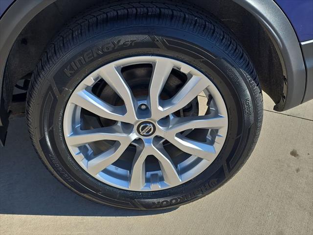 2022 Nissan Rogue Sport S FWD Xtronic CVT