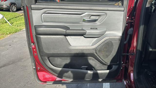 2019 Ram 1500 Big Horn/Lone Star Crew Cab 4x4 5'7" Box