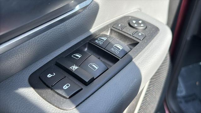 2019 Ram 1500 Big Horn/Lone Star Crew Cab 4x4 5'7" Box