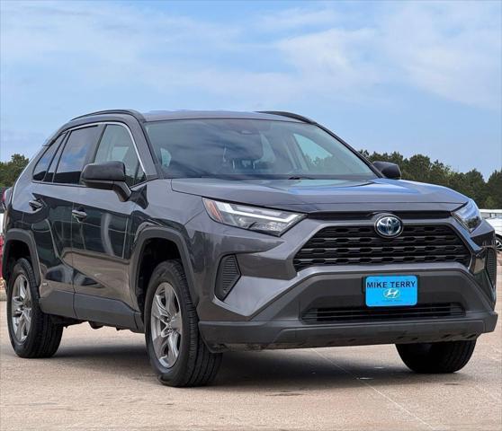2023 Toyota RAV4 Hybrid LE