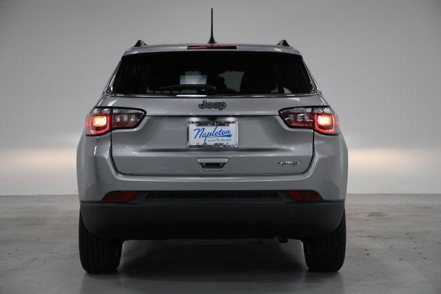 2022 Jeep Compass Latitude FWD