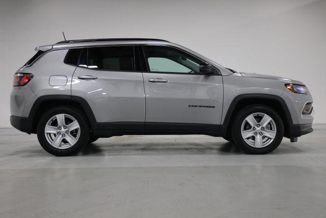 2022 Jeep Compass Latitude FWD