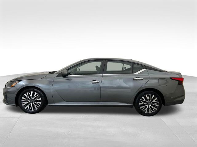 2023 Nissan Altima SV FWD