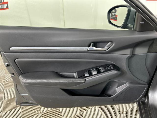 2023 Nissan Altima SV FWD