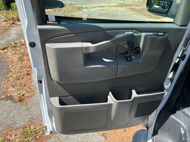 2024 GMC Savana Cargo RWD 2500 Regular Wheelbase Work Van