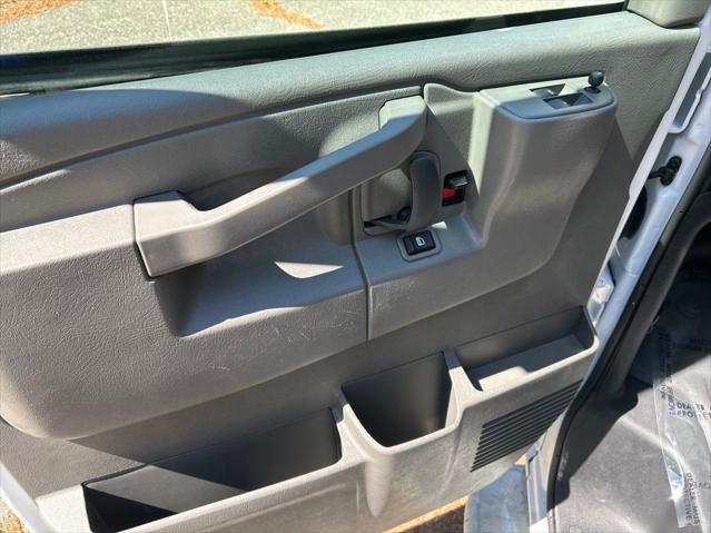 2024 GMC Savana Cargo RWD 2500 Regular Wheelbase Work Van