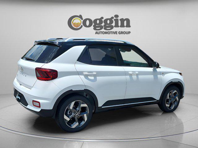 2026 Hyundai Venue SEL w/Two-Tone Roof