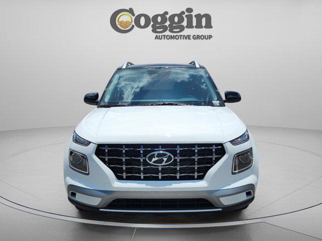2026 Hyundai Venue SEL w/Two-Tone Roof