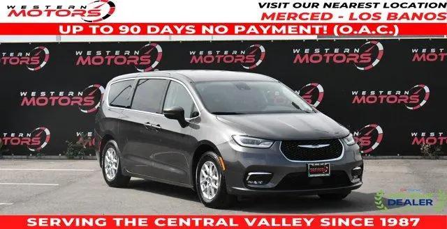 2023 Chrysler Pacifica Touring L for sale in Los Banos, CA