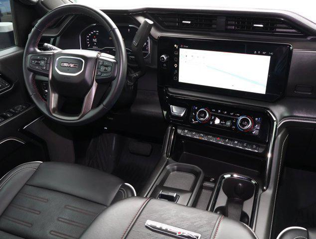 2025 GMC Sierra 2500HD 4WD Crew Cab Standard Bed AT4X