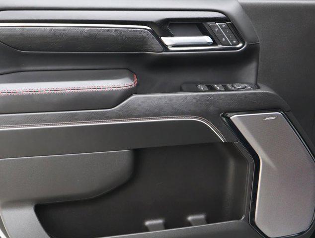 2025 GMC Sierra 2500HD 4WD Crew Cab Standard Bed AT4X