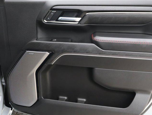 2025 GMC Sierra 2500HD 4WD Crew Cab Standard Bed AT4X