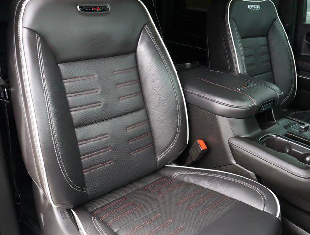 2025 GMC Sierra 2500HD 4WD Crew Cab Standard Bed AT4X