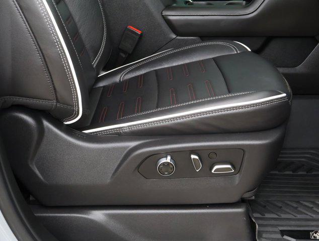 2025 GMC Sierra 2500HD 4WD Crew Cab Standard Bed AT4X
