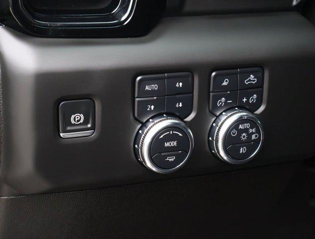 2025 GMC Sierra 2500HD 4WD Crew Cab Standard Bed AT4X