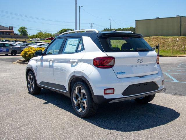 2026 Hyundai Venue SEL w/Two-Tone Roof