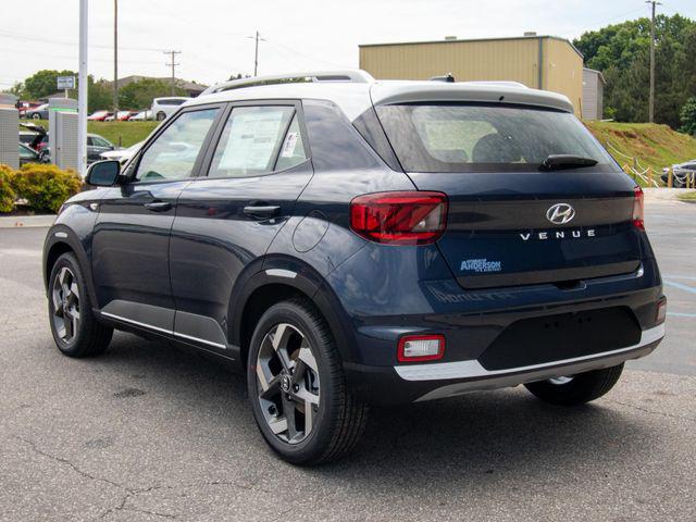2026 Hyundai Venue SEL w/Two-Tone Roof