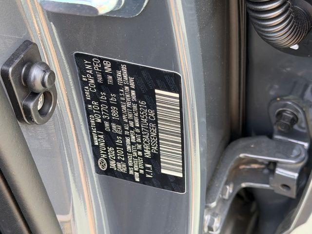 2026 Hyundai Venue SEL w/Two-Tone Roof