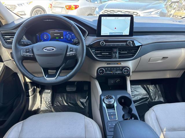 2020 Ford Escape Titanium Hybrid