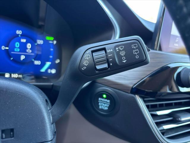 2020 Ford Escape Titanium Hybrid