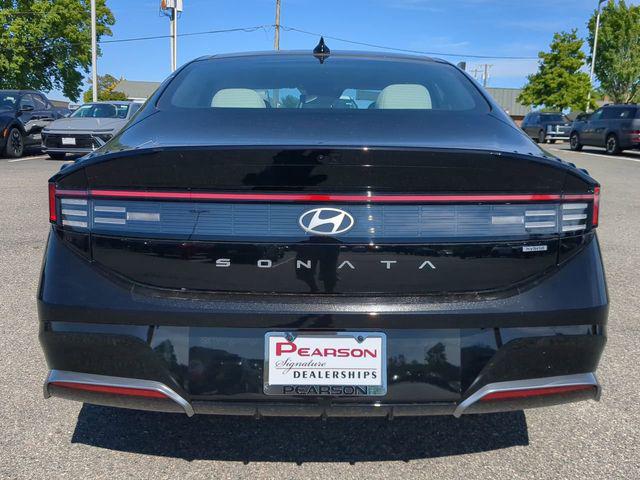 2026 Hyundai Sonata Hybrid SEL