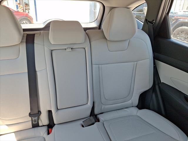 2026 Hyundai Tucson Hybrid Blue SE