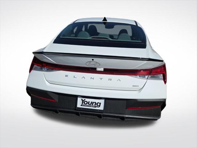 2025 Hyundai Elantra Hybrid SEL Sport