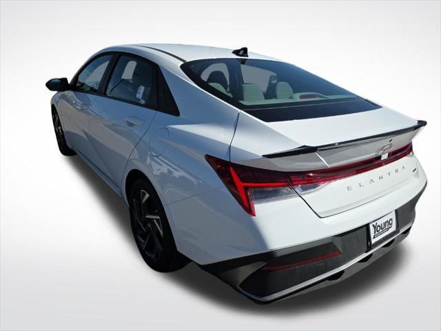 2025 Hyundai Elantra Hybrid SEL Sport