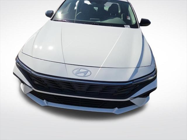 2025 Hyundai Elantra Hybrid SEL Sport