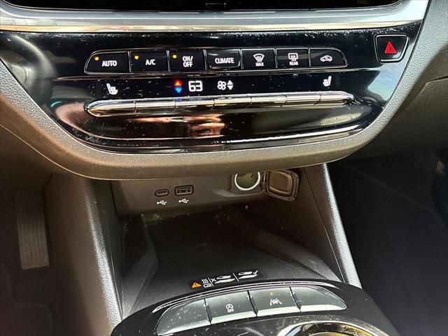 2024 Buick NV Avenir FWD