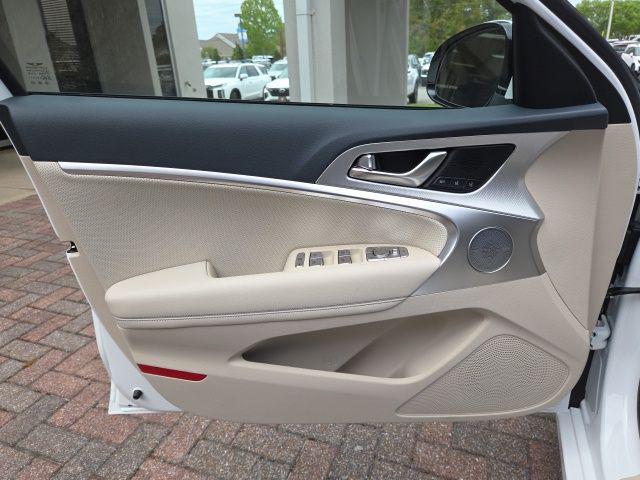 2026 Genesis G70 2.5T RWD Prestige