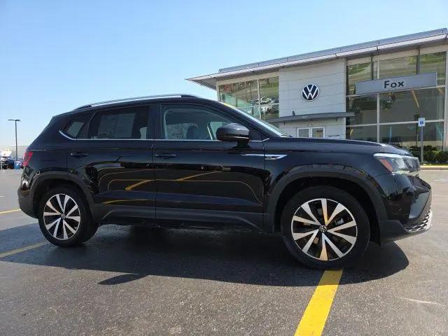 2023 Volkswagen Taos 1.5T SE for sale in Rochester Hills, MI