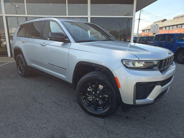 2026 Jeep Grand Cherokee L Altitude 4x4
