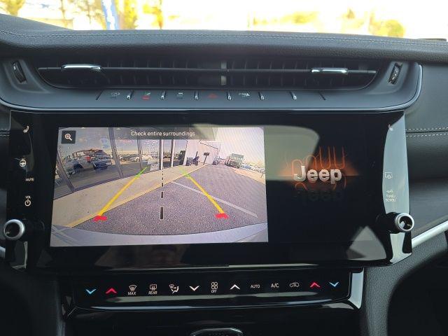 2026 Jeep Grand Cherokee L Altitude 4x4