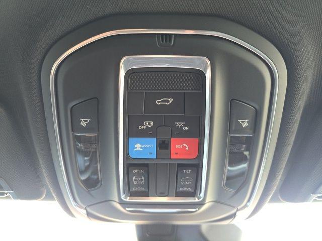 2026 Jeep Grand Cherokee L Altitude 4x4