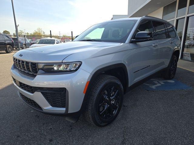 2026 Jeep Grand Cherokee L Altitude 4x4