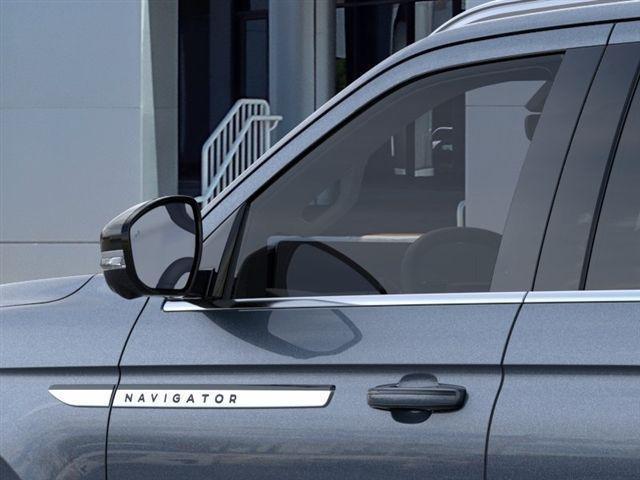2026 Lincoln Navigator Premiere