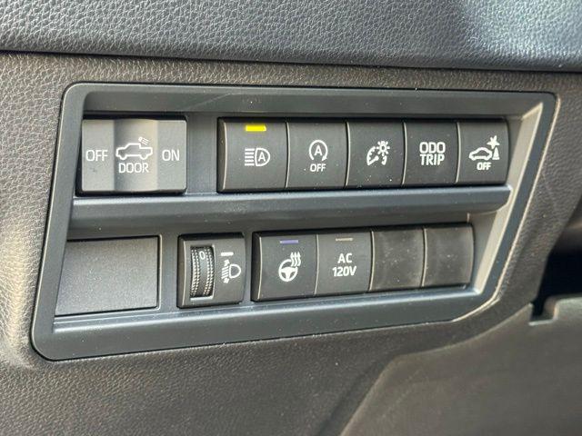 2026 Toyota Tundra SR5 CrewMax 5.5' Bed