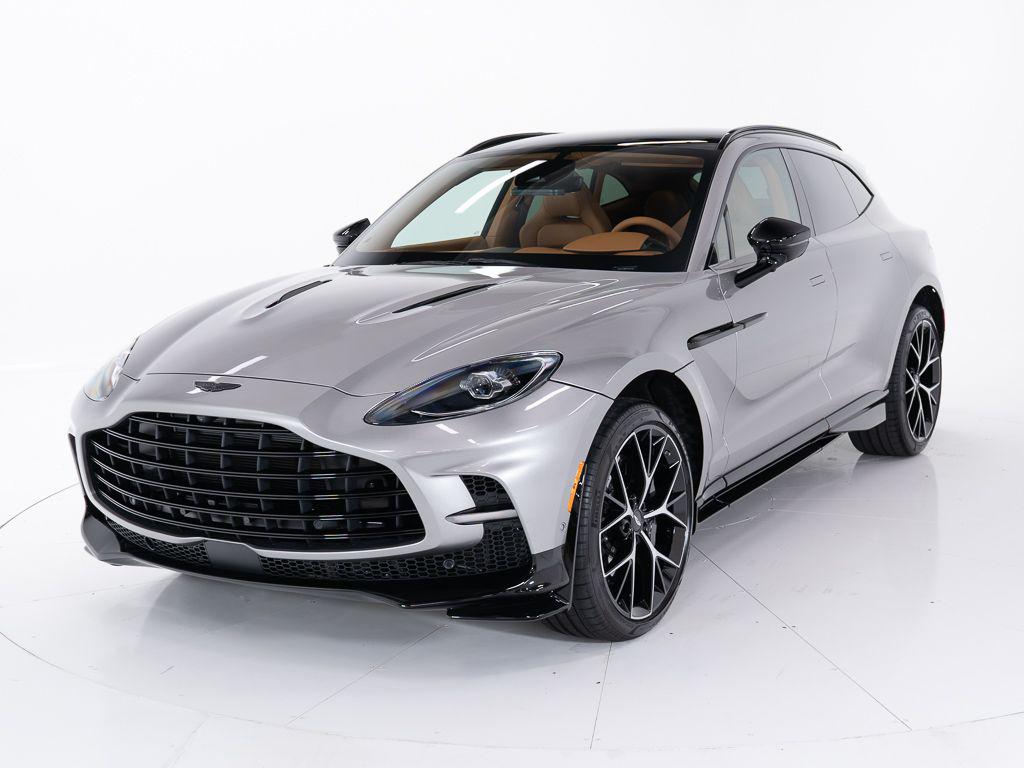2026 Aston Martin DBX 4.0 V8 707 AWD's photo
