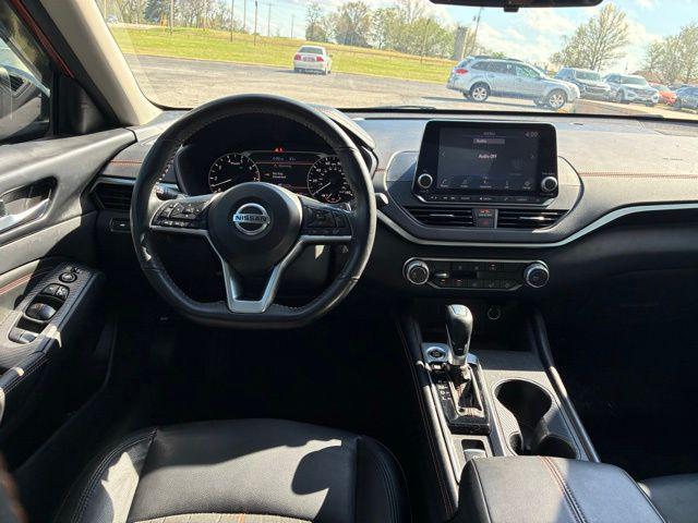 2022 Nissan Altima SR Intelligent AWD