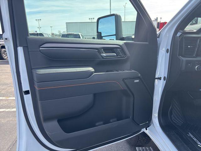 2026 GMC Sierra 2500HD Crew Cab, Standard Bed, AT4, 4WD