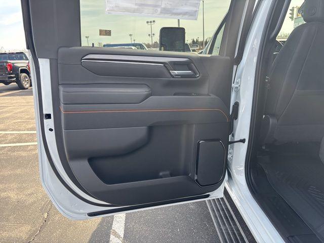 2026 GMC Sierra 2500HD Crew Cab, Standard Bed, AT4, 4WD