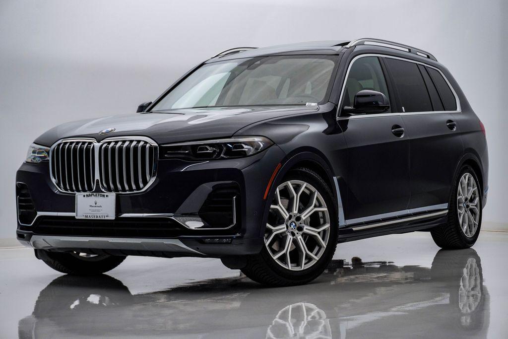 2022 BMW X7 40i
