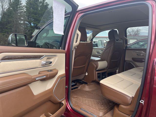 2020 Ram 1500 Laramie Crew Cab 4x4 57 Box