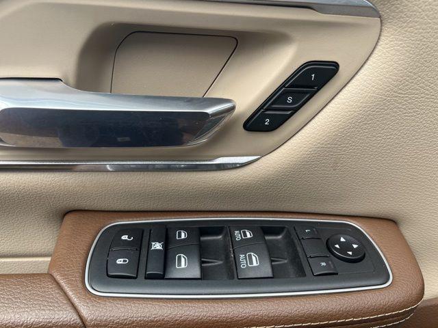 2020 Ram 1500 Laramie Crew Cab 4x4 57 Box