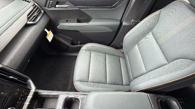 2026 GMC Acadia AT4 AWD