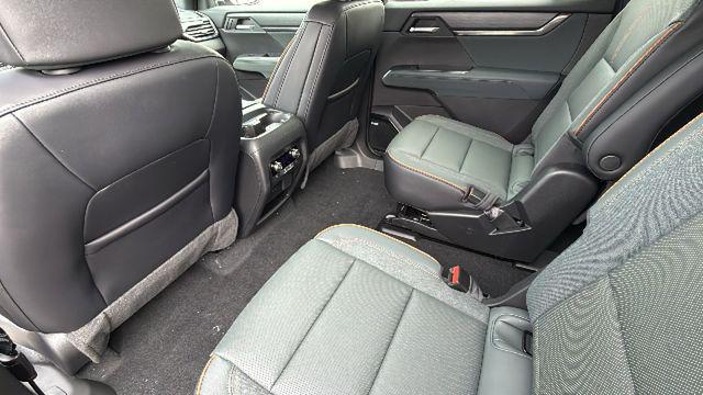 2026 GMC Acadia AT4 AWD