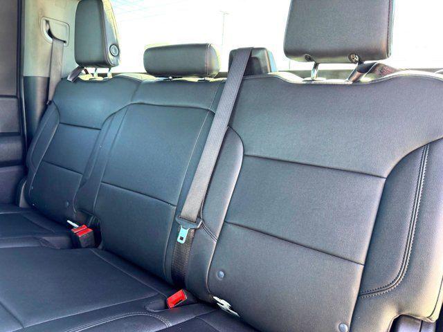 2024 GMC Sierra 2500HD 4WD Crew Cab Long Bed Pro