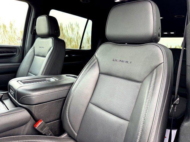 2024 GMC Yukon 4WD Denali