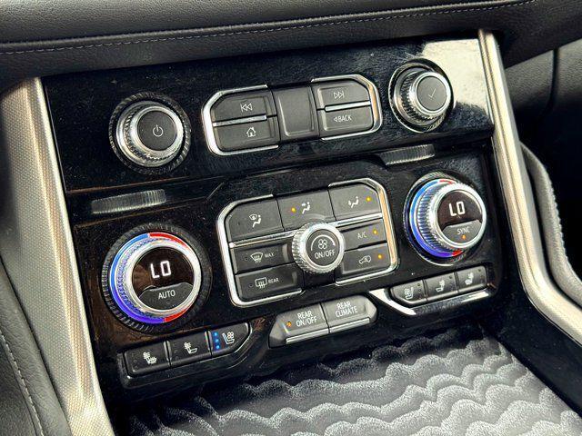 2024 GMC Yukon 4WD Denali